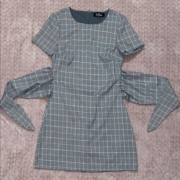Lulus Dresses & Skirts - Lulu's Womens Gingham Short Sleeve Dress with Waist Tie